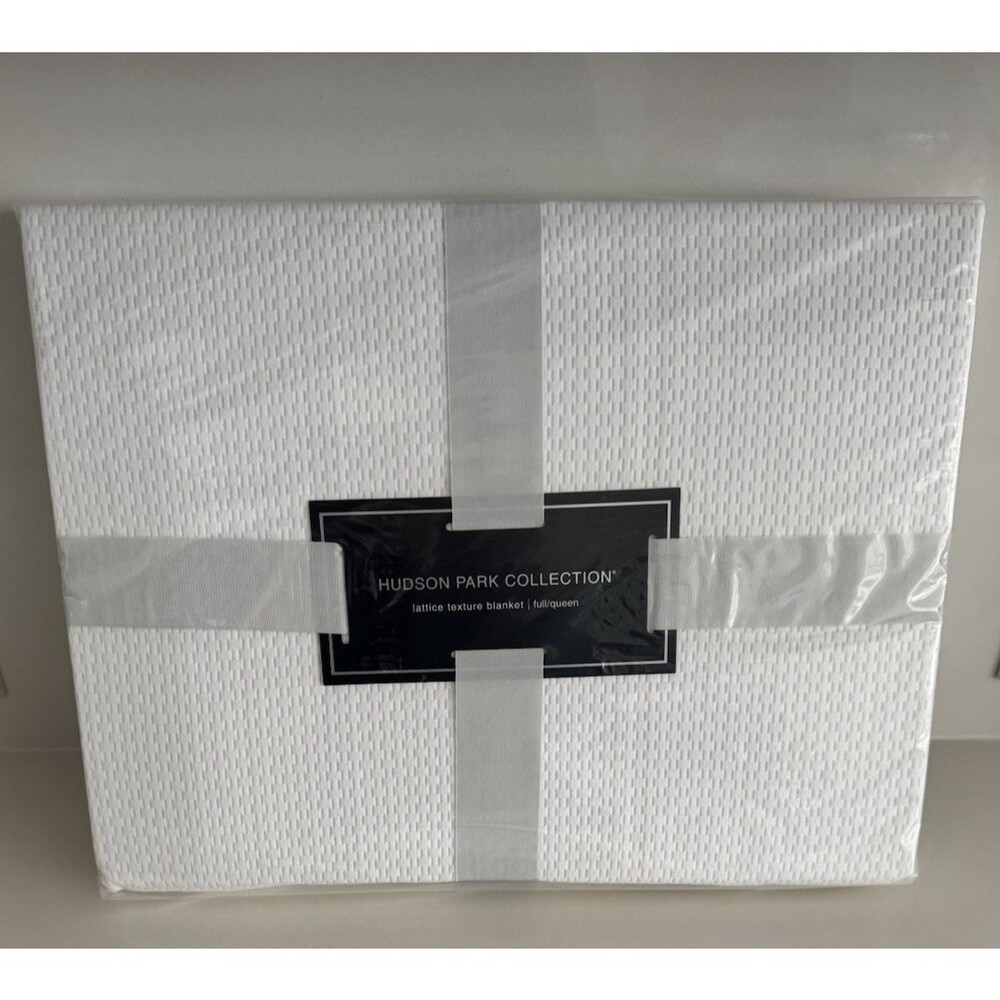 Hudson Park Collection Lattice Texture Blanket FULL/QUEEN White 100% COTTON cozy